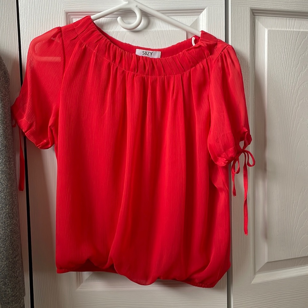 BUY 1 ITEM GET 1 FREE - Suzy Shier Top